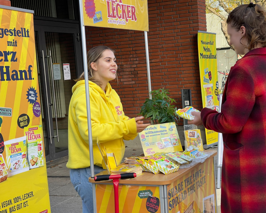 Geschulte, freundliche und aufmerksame Promoter unterstützen unsere Promotion