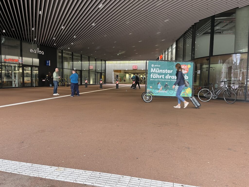 Fahrradwerbung in Münster mit riesigen Werbeflächen