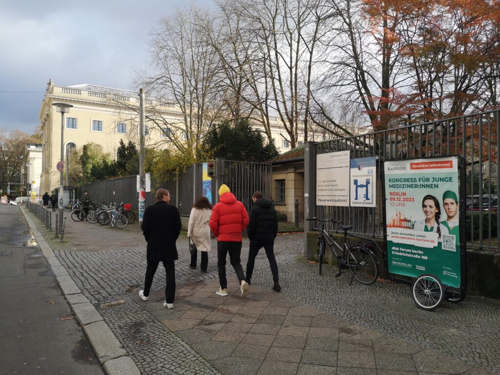 Fahrradwerbung in Berlin steht immer goldrichtig