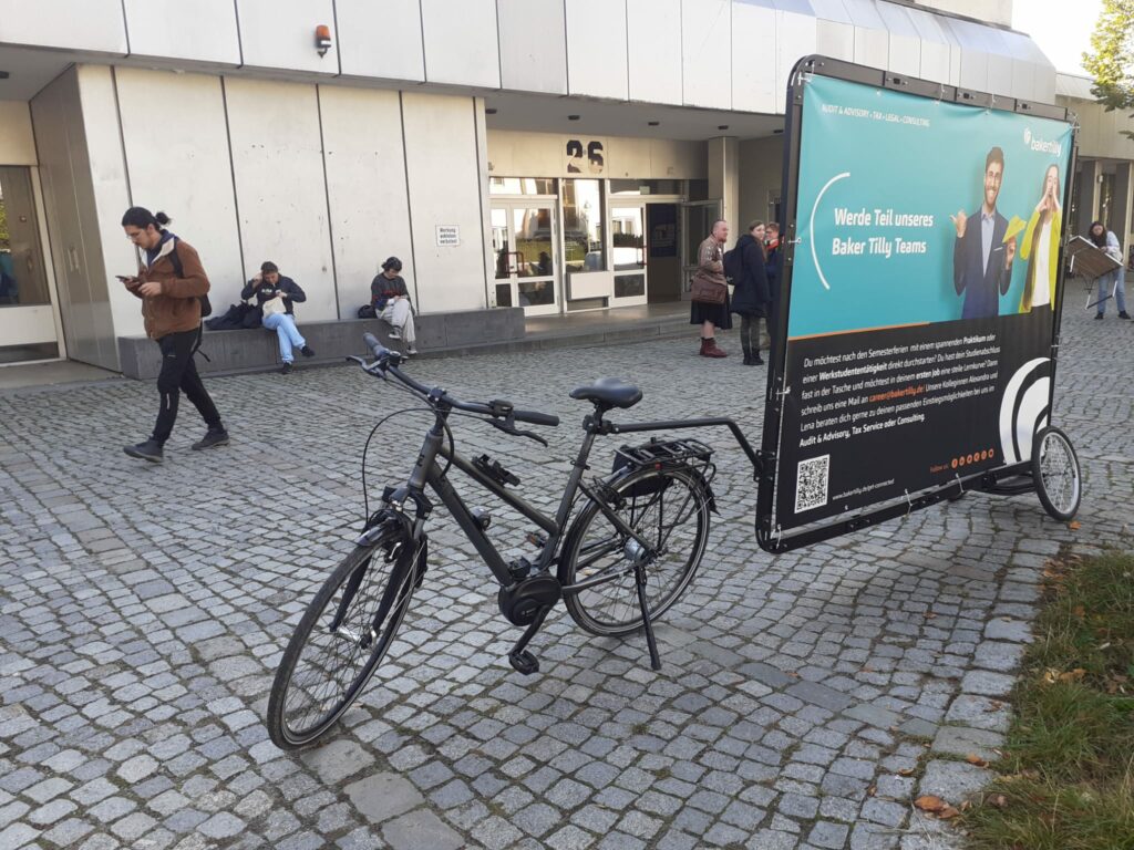 Particularly large advertising spaces make bike advertising a real eye-catcher