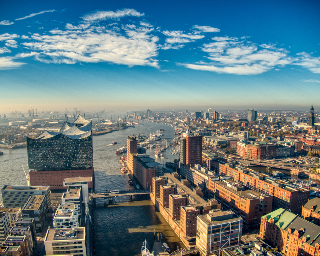 Hamburg von oben. Hier die berühmte Speicherstadt